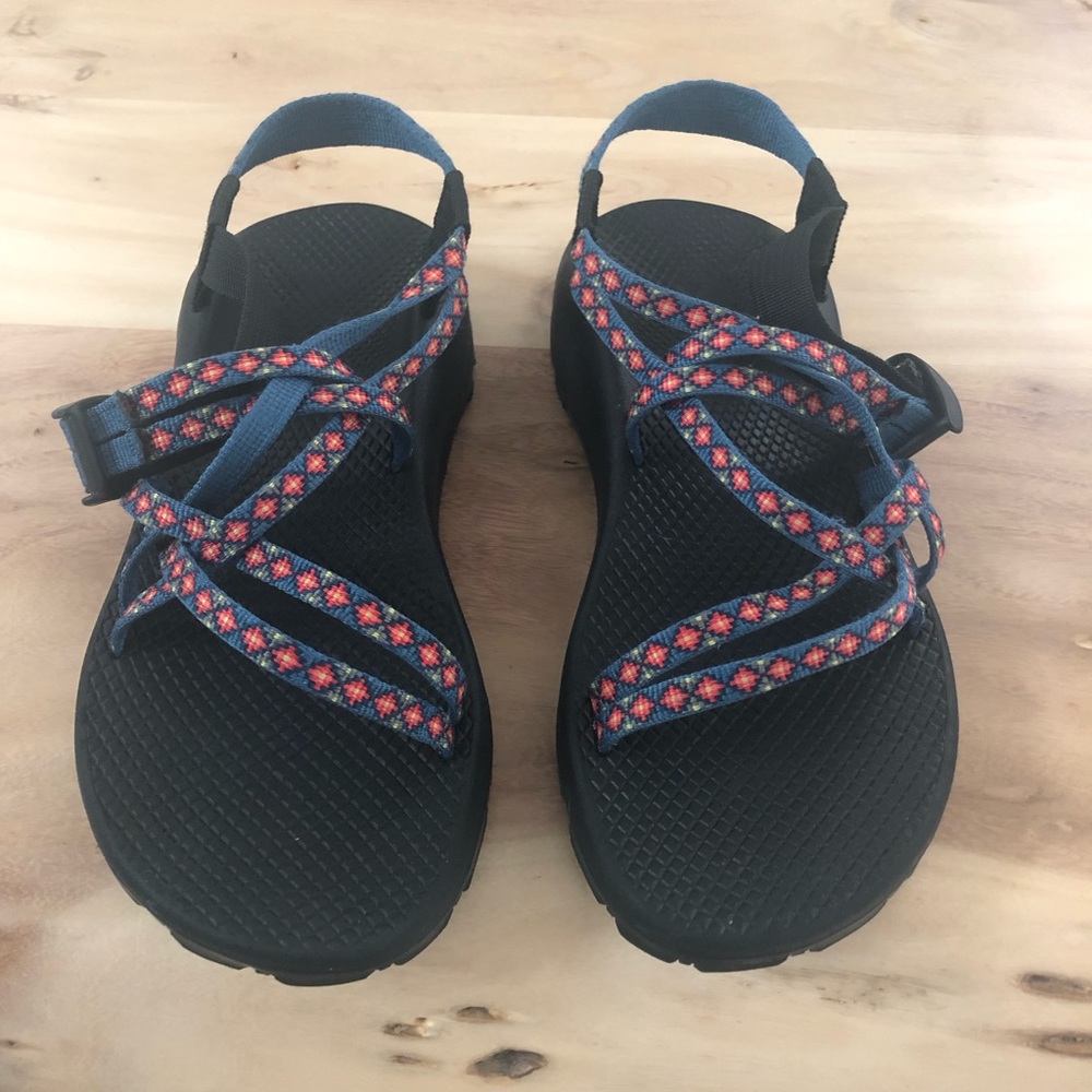 Chacos Flower Design Size .W9.